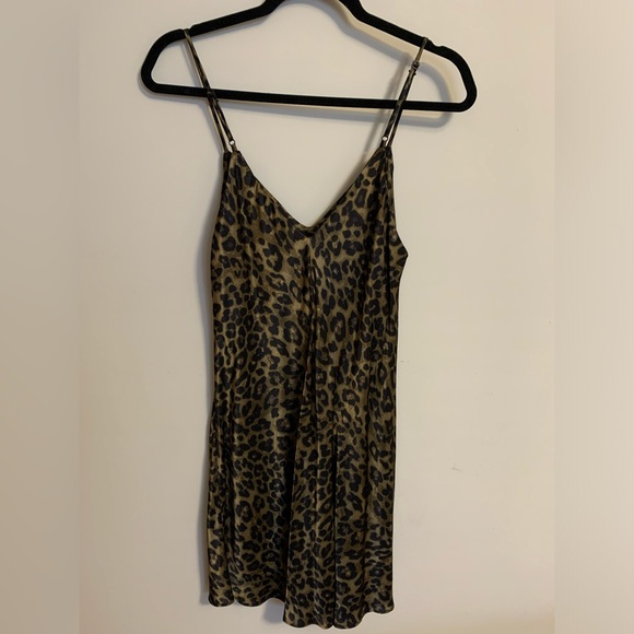 Zara Short Slip Dress - Cheetah Print - Picture 2 of 4
